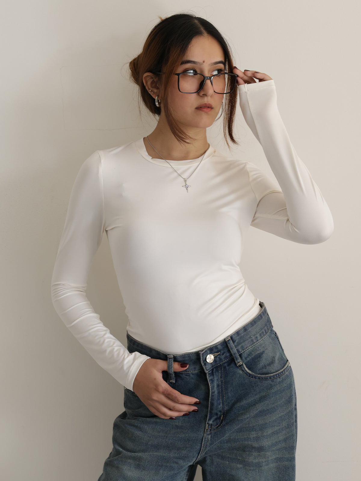 Off-white Crew Neck Long Sleeve Slim Fit Top