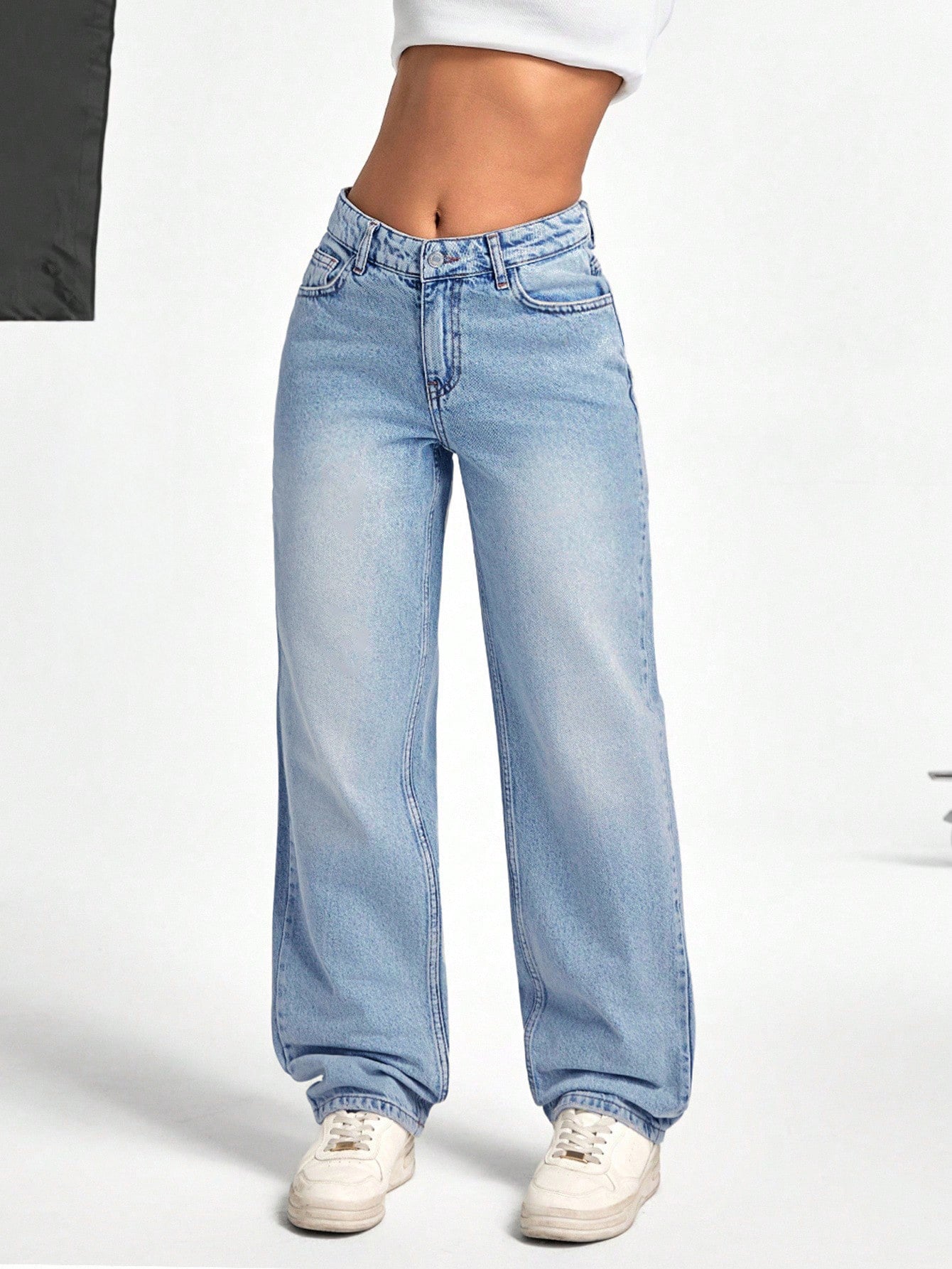 Light Washed Straight Leg Jeans