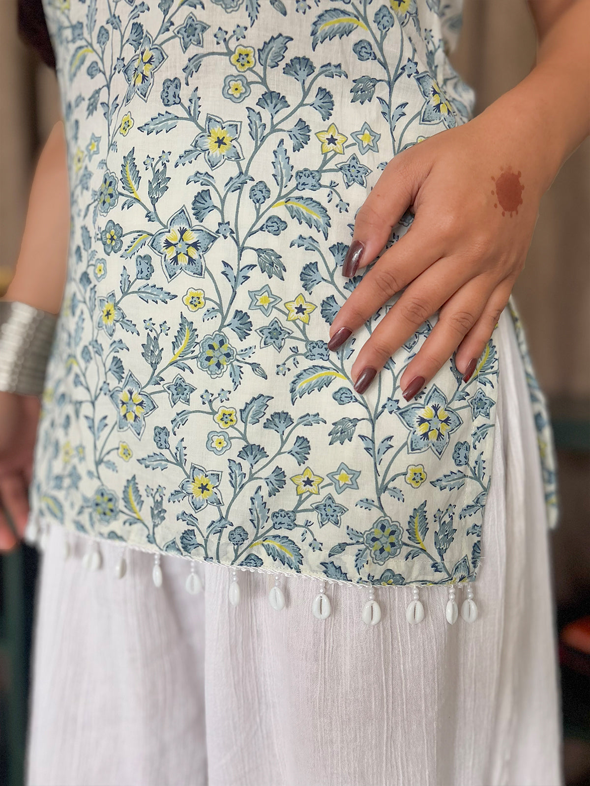 Mira Noodle Strap Shell Lace Kurti