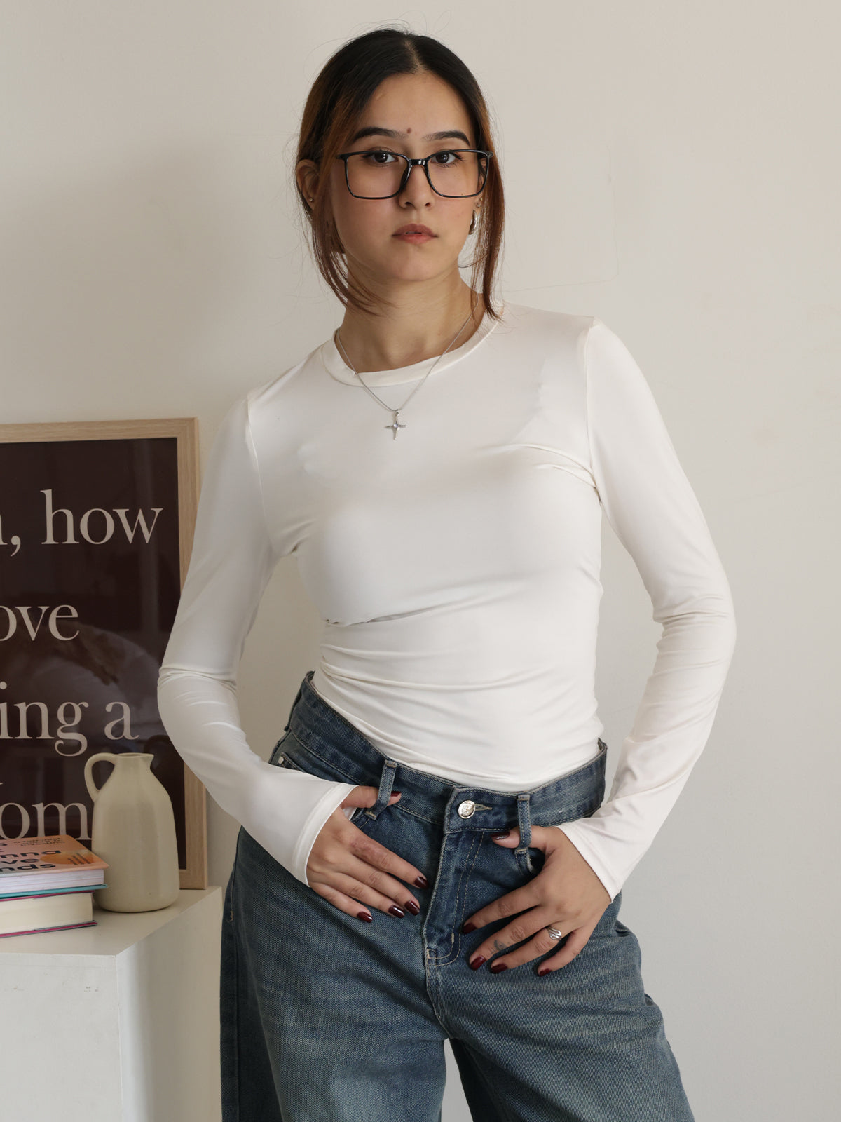 Off-white Crew Neck Long Sleeve Slim Fit Top