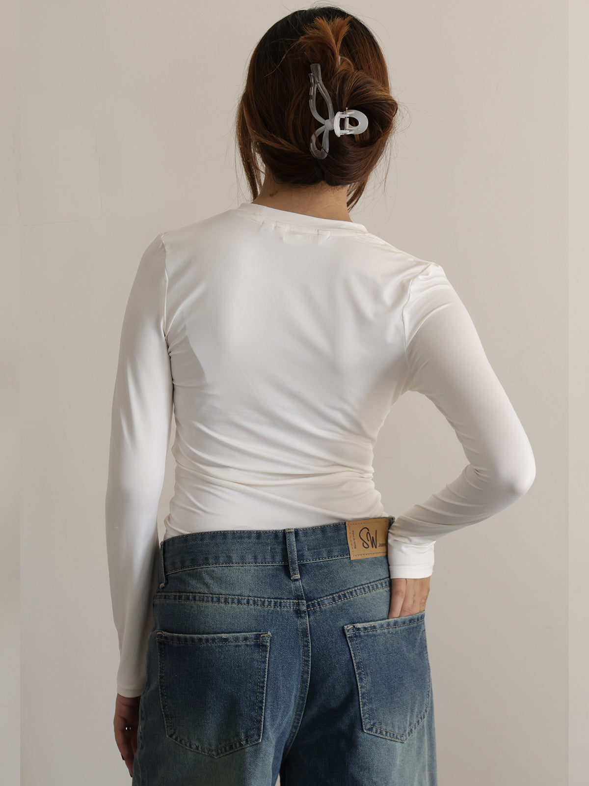 Off-white Crew Neck Long Sleeve Slim Fit Top