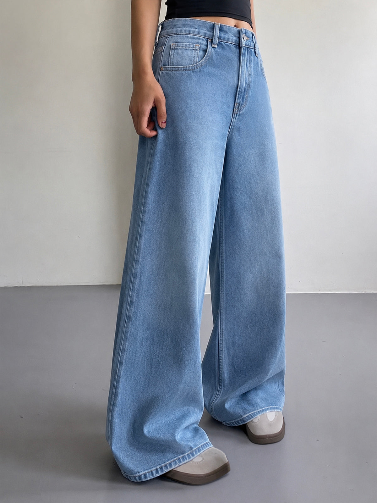 Luxe Frost Blue Washed Stretchable Wide Leg Jeans